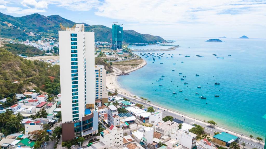 Nghỉ dưỡng tại Mường Thanh Grand Nha Trang Hotel để tận hưởng biển xanh và dịch vụ chuyên nghiệp