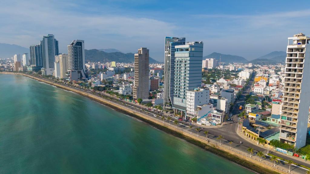 The Morning Glow Boutique Hotel Nha Trang là khách sạn boutique phù hợp du lịch và công tác