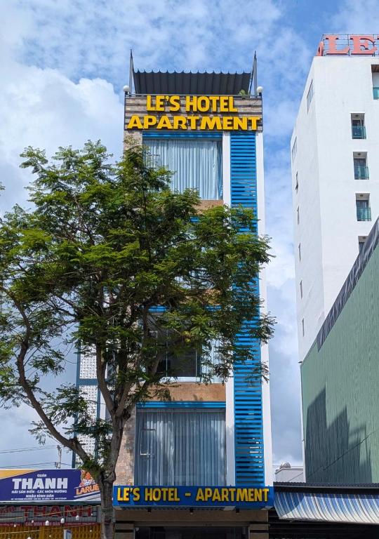 Le's Hotel & Apartment, khách sạn nổi bật gần cầu Rồng và sông Hàn thơ mộng