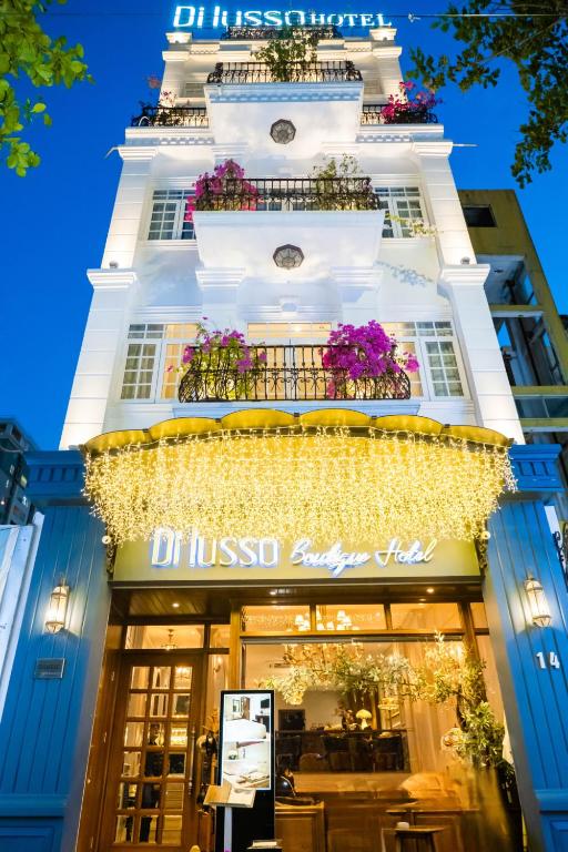 Di lusso Boutique Hotel Riverside Danang, du lịch Đà Nẵng giá rẻ, khách sạn đà nẵng giá rẻ, du lịch đà nẵng tự túc, nhà nghỉ đà nẵng giá rẻ.