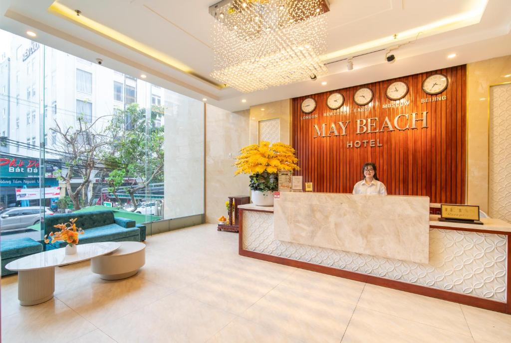 May Beach Hotel, khách sạn nổi bật gần biển Mỹ Khê