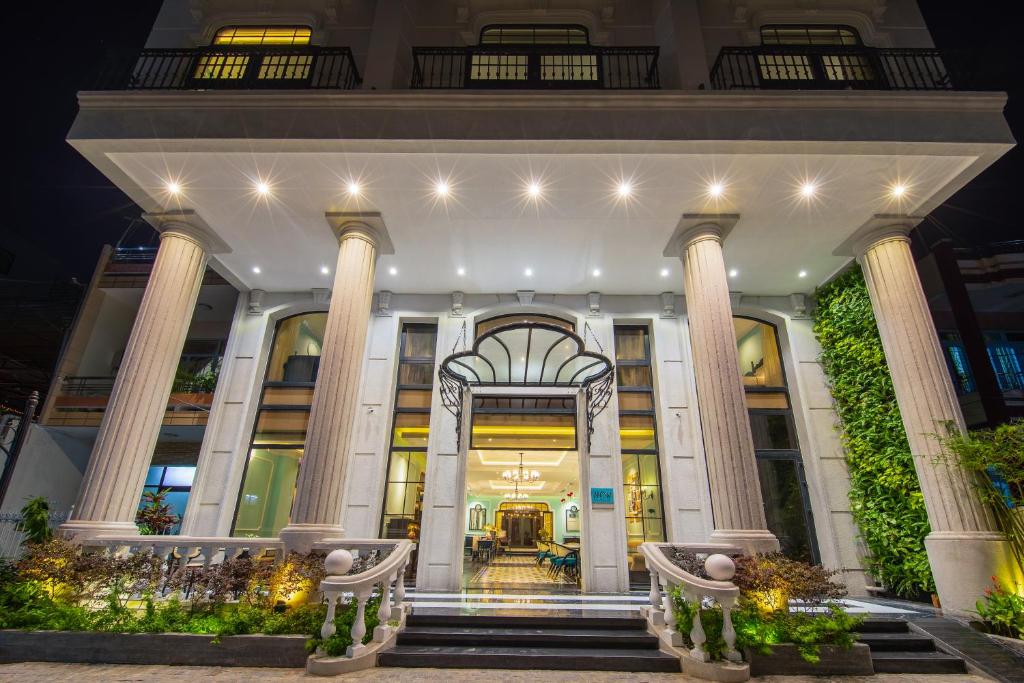 The Now Boutique Hotel & Apartment Đà Nẵng, nghỉ dưỡng lý tưởng gần cầu Sông Hàn