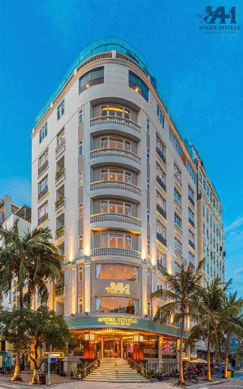 Angel Hotels Beach Danang, khách sạn hiện đại với không gian thoáng mát và yên bình