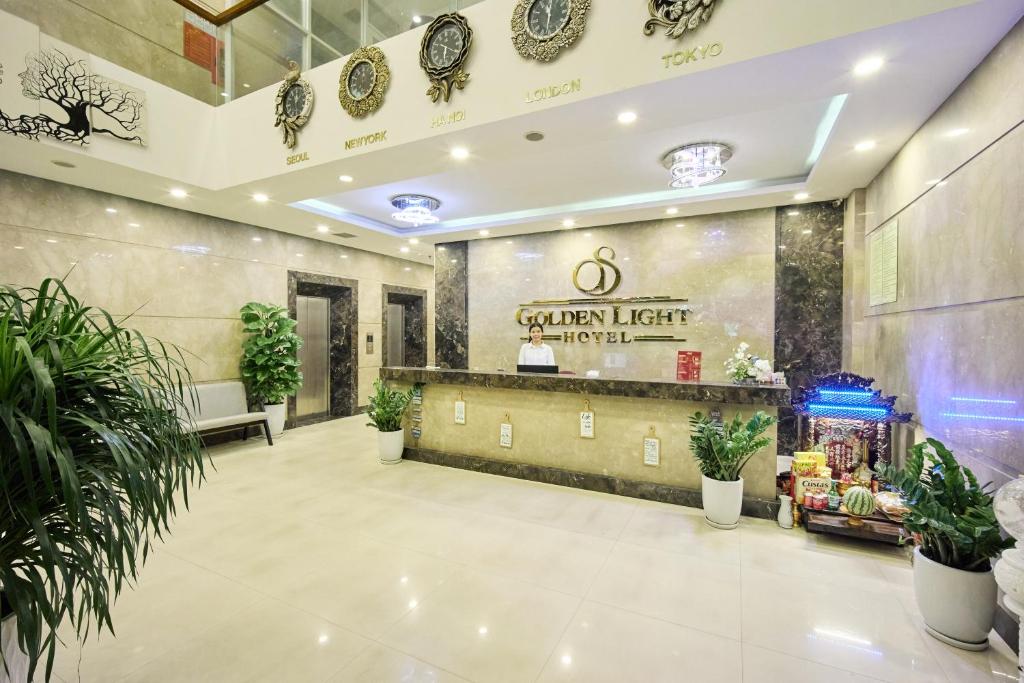 Golden Light Da Nang Hotel, khách sạn cao cấp với phòng nghỉ tiện nghi và sang trọng