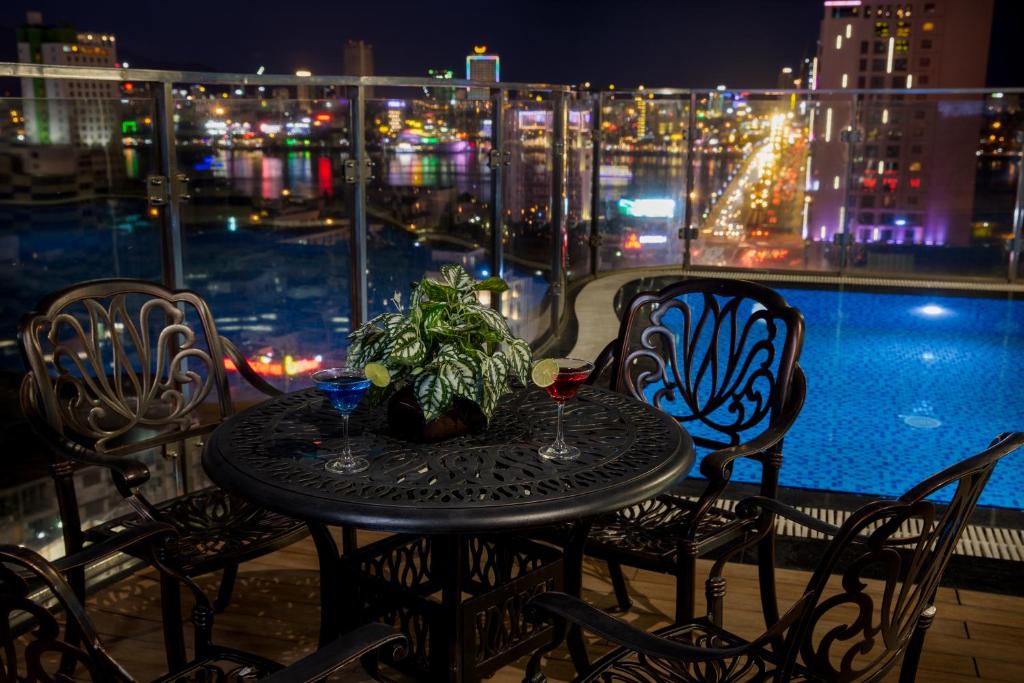 Mitisa Hotel Đà Nẵng, khách sạn 4 sao sang trọng ngay trung tâm thành phố biển