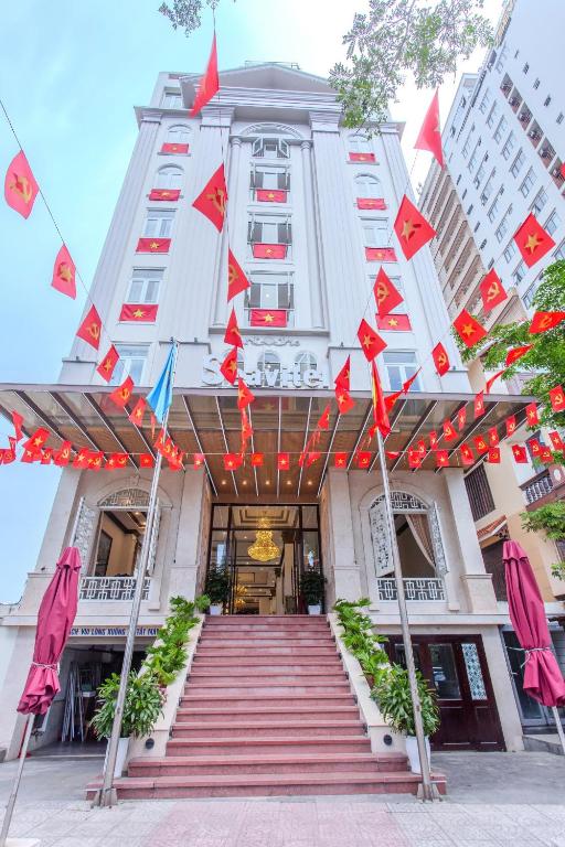 Seavitel Danang Beach Hotel, khách sạn nổi bật gần Ngũ Hành Sơn và biển Mỹ Khê