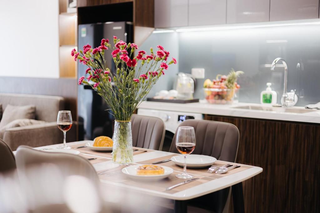 Wisteria Apartment, căn hộ tiện nghi gần Văn Miếu – Quốc Tử Giám và Lăng Chủ tịch Hồ Chí Minh