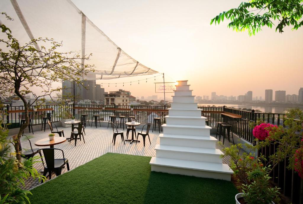 Westlake Pearl Apartment Hotel, khách sạn căn hộ sang trọng dành cho du khách quốc tế tại Hà Nội