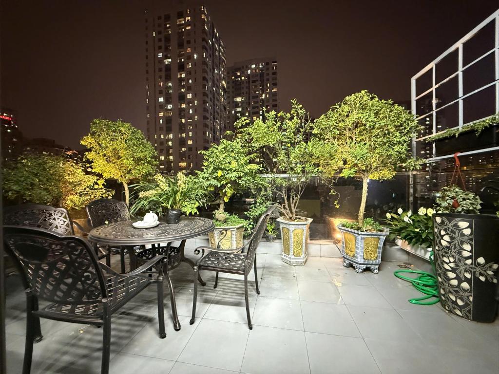 QT Nam Khánh Hà Nội, Khách Sạn Căn Hộ Sang Trọng Với Vị Trí Lý Tưởng Cho Du Khách