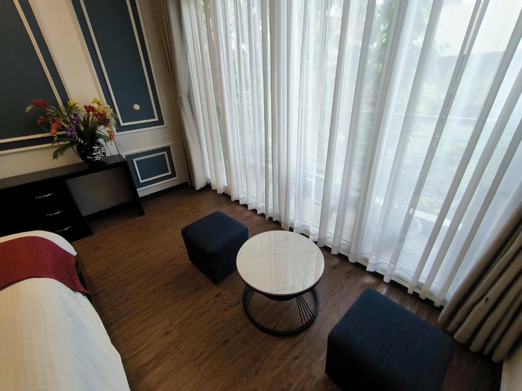 Eclipse Legend Hotel, Khách Sạn Hà Nội Đỉnh Nhất, Đen Nhất Phố Cổ, Ngầu Nhất Cho Du Khách