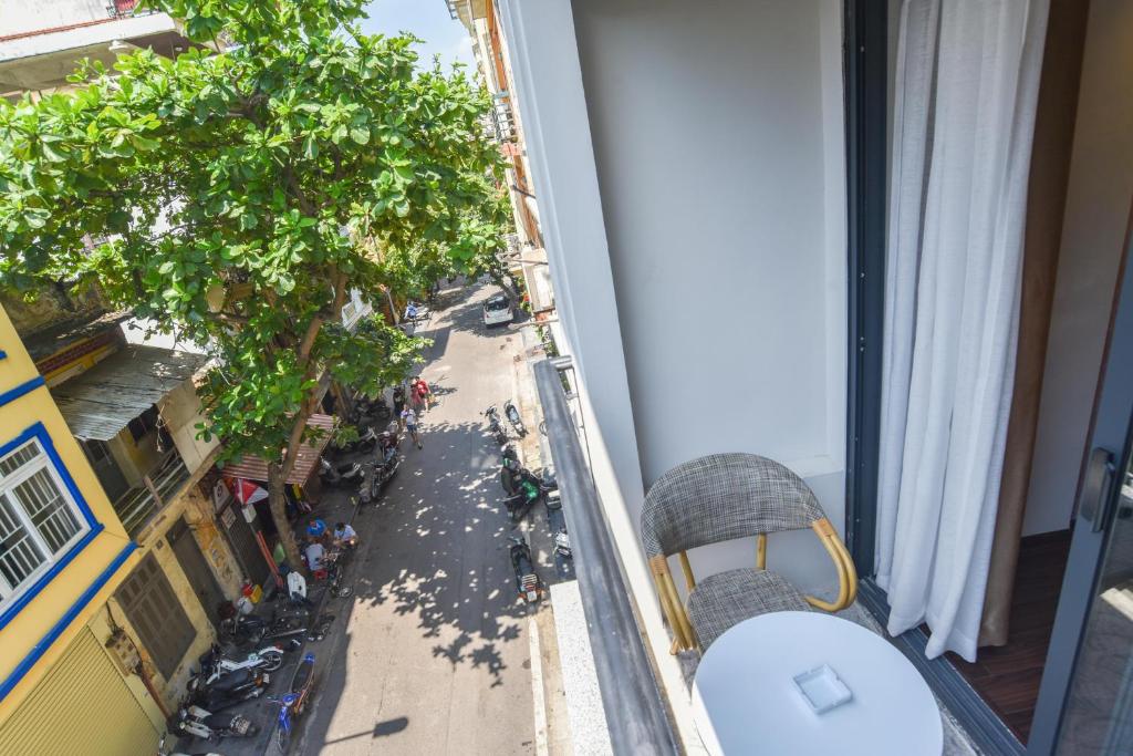 Golden Legend Boutique – Khách Sạn Pháp Cổ Lãng Mạn Đẳng Cấp, Điểm Check-in Sang Nhất Phố Cổ Hà Nội