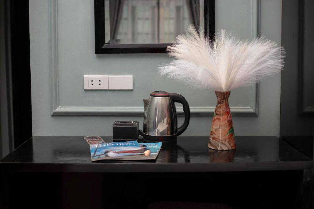 Grand Terrace: Trải Nghiệm Piano Live Nghe Mê Trên View 360° Hồ Gươm, Instagram Cháy Máy