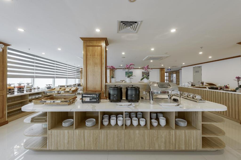 Khách Sạn Gần Nhà Hát Múa Rối Sang Nhất: Hanoi Sail Siêu Du Thuyền Trắng Neo Phố Cổ