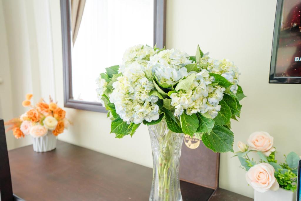 Đánh Giá Lake View Hàng Đào – Căn Hộ View Hồ Gươm Đẹp Nhất, Muốn Mua Ngay Lập Tức