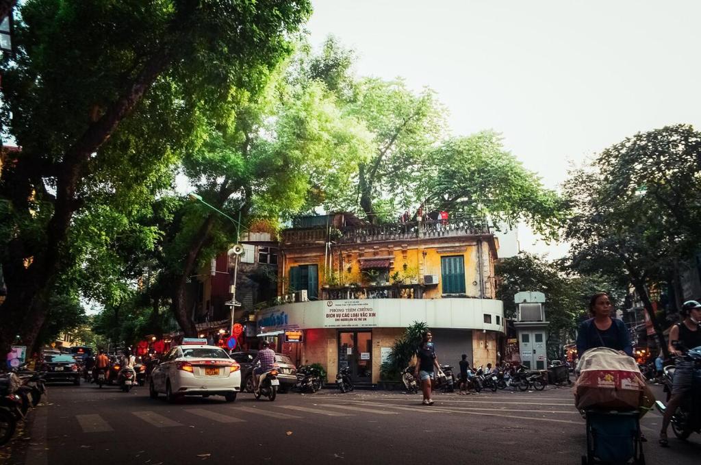 Top Homestay Giá Rẻ Phố Cổ Có Vườn: Leng Viethome 4 Được Yêu Thích Vì Ban Công Xanh Tươi