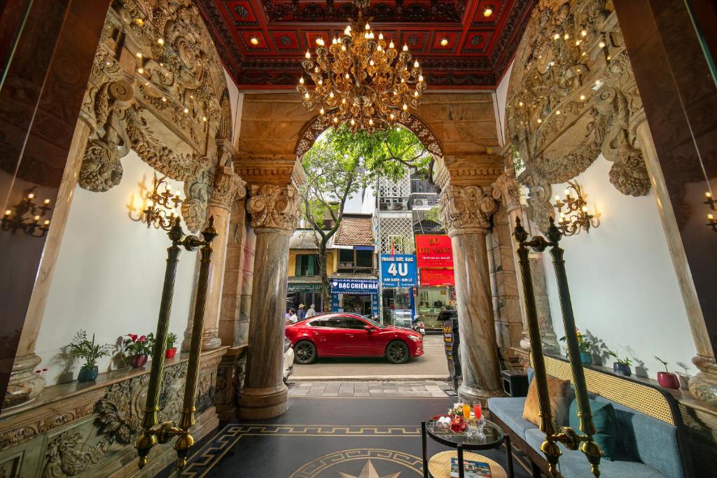 Book Media Central Hotel & Spa: Đi Hà Nội "Đời Đẹp Như Mơ" Với Spa Sáng, Hồ Gươm Chiều, Rooftop Cocktail Tối