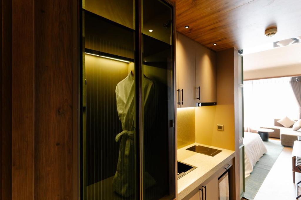 La Passion Hotel Hà Nội: Khách Sạn 4 Sao Với Nhà Hàng Mỹ View Phố Cổ Siêu Chill