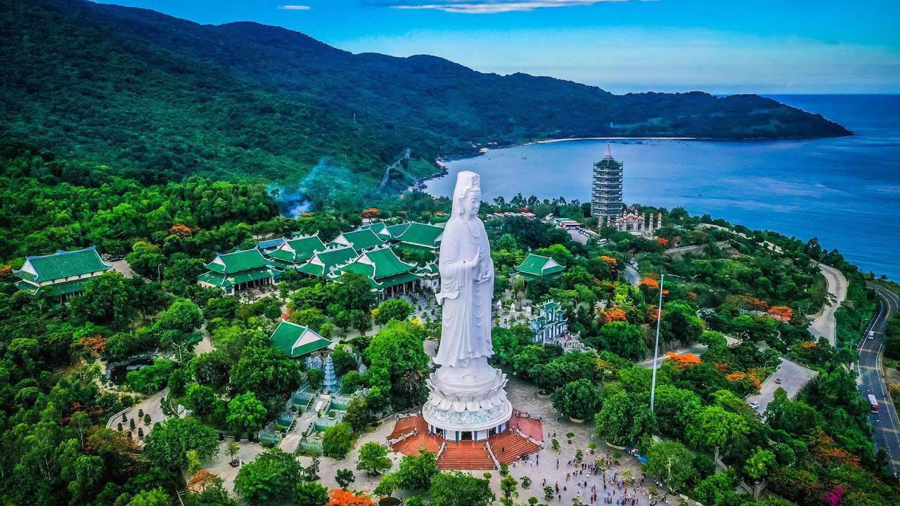 Tour Đầu Xuân Đi Để Nhớ Thiêng Liêng, Hành Trình 5N4Đ Đà Nẵng Bà Nà + Hội An + Huế di sản + La Vang hành hương + Động Thiên Đường, Thư thái khám phá hang động, check-in di sản, Không khí mát mẻ đầu năm từ Sài Gòn