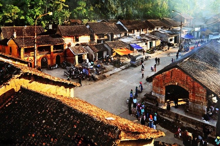 Tour Tết Hà Giang Bản Giốc 5N4Đ, Từ Phố Cổ Đồng Văn Đến Hẻm Tu Sản Nho Quế, Đừng Để Năm Mới Trôi Qua Mà Chưa Chạm Vào Thiên Nhiên Hùng Vĩ!